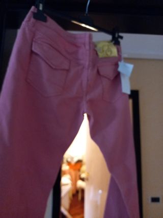 Pantaloni rosa