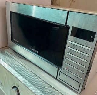 Microondas con grill - usado