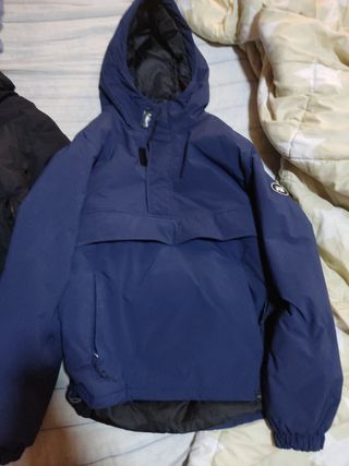 Chaqueta acolchada Pull&Bear negra - M
