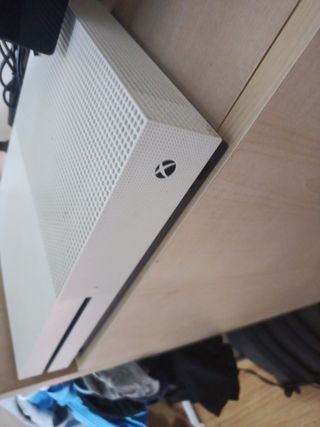 Xbox One S con farcry(garantia) escucho ofertas
