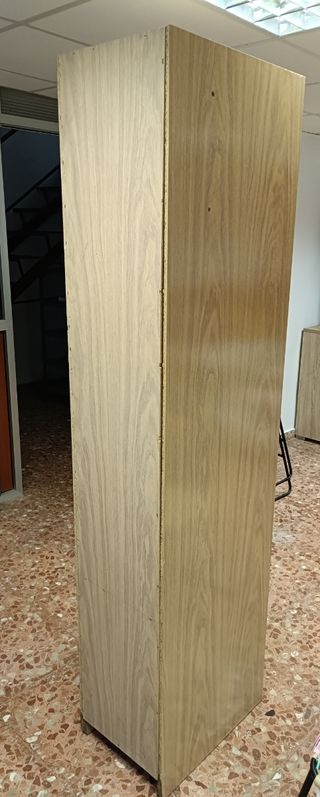 Armario madera 3 baldas 3 cajones