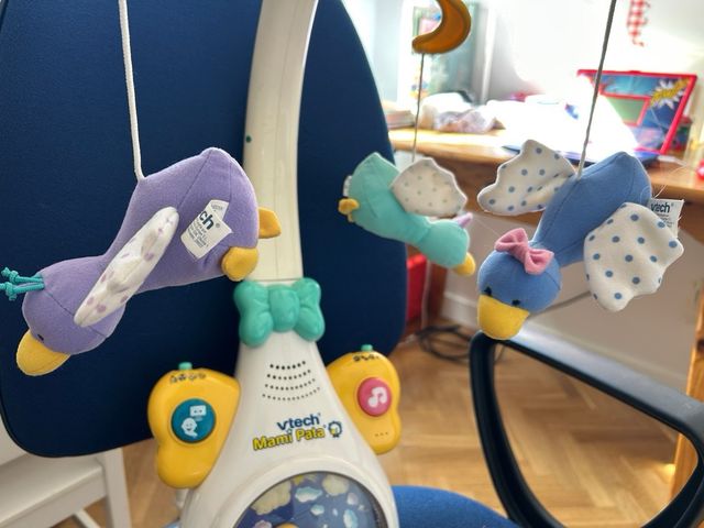 Juguete VTech Mami Pata para Cuna Bebé