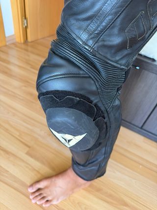 Mono piel Dainese 2 piezas T52