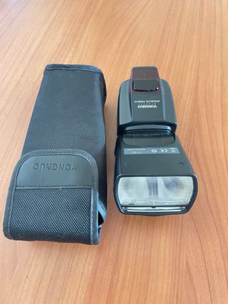 Flash Yongnuo YN560 III + Remotos y cables