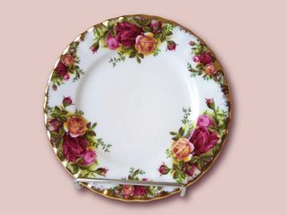 2 Platos Royal Albert Old Country Roses