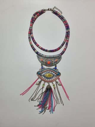 Collar multicolor étnico