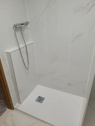REFORMAS INTEGRALES PINTURAS ALISADOS DE GOTAS 