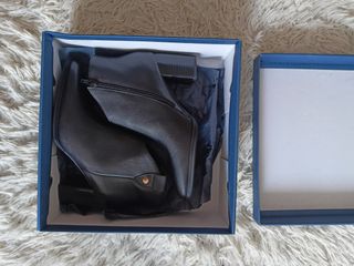 Botines negros de tacón