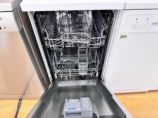 LAVAVAJILLAS BEKO 45 CM . GARANTÍA!!