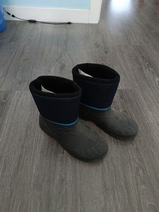 Botas nieve niño, marca decathlon número 34/35
