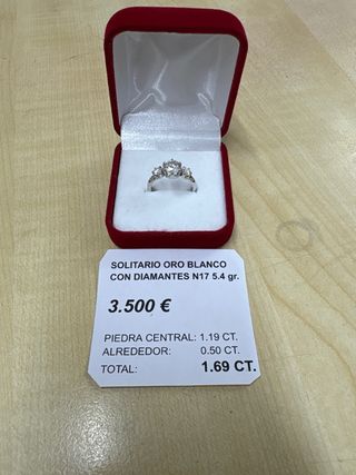 Anillo solitario diamante 3 piedras