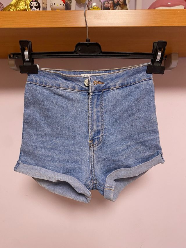 Vaqueros Bershka -talla 32