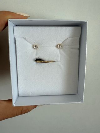 Set Gioielli: Orecchini & Anello
placato oro 