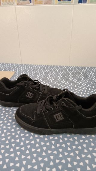 Zapatillas DC negras