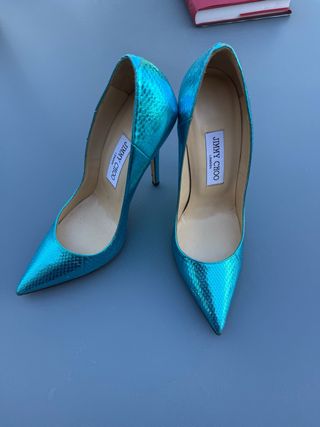 Salones Jimmy Choo turquesa efecto serpiente