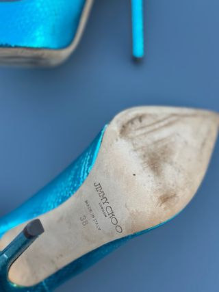 Salones Jimmy Choo turquesa efecto serpiente