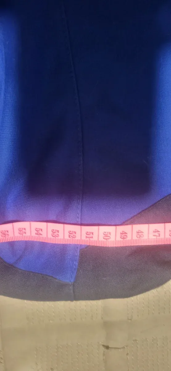 Jesuitas 1 sudadera - 2 camisetas , 1 pantaloneta