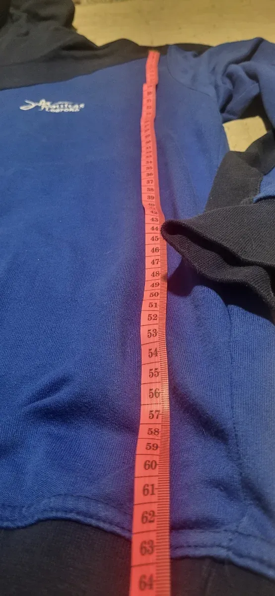 Jesuitas 1 sudadera - 2 camisetas , 1 pantaloneta