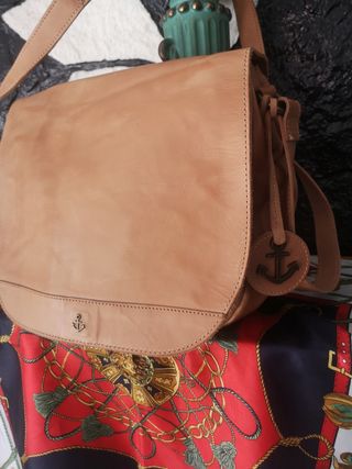 Bolso bandolera piel marrón