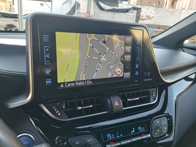 Toyota C-HR 2018.HYBRID CON POCOS KILOMETROS.ECO.