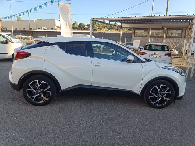 Toyota C-HR 2018.HYBRID CON POCOS KILOMETROS.ECO.