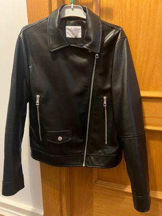 Cazadora cuero Zara (11-12 años)