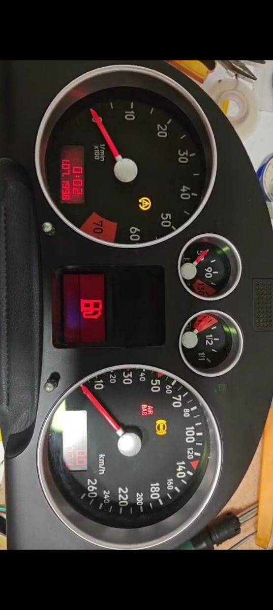 Cuadro instrumentos Audi TT Mk1.RECONSTRUIDO.