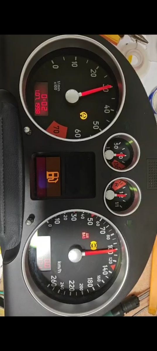 Cuadro instrumentos Audi TT Mk1.RECONSTRUIDO.