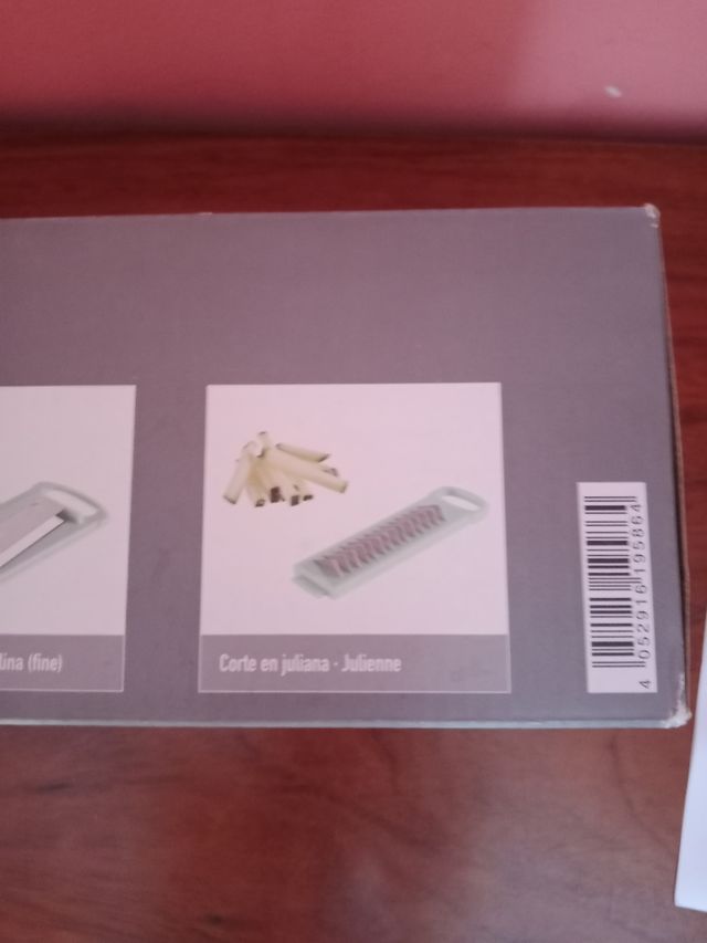 Rallador multifunción verde claro sin usar nuevo