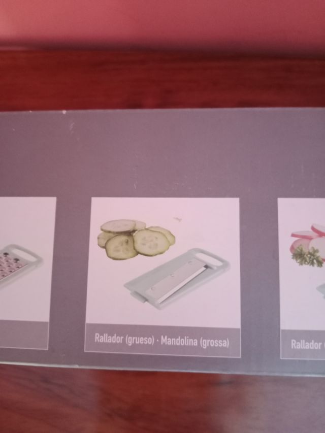 Rallador multifunción verde claro sin usar nuevo