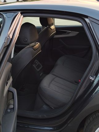 Audi A4 2023