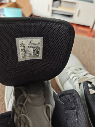 Jordan 1 Mid Gris Claro