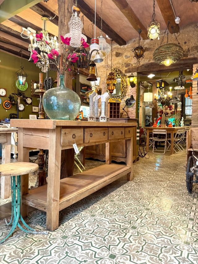 Banco carpintero antiguo. Mostrador. Restaurado