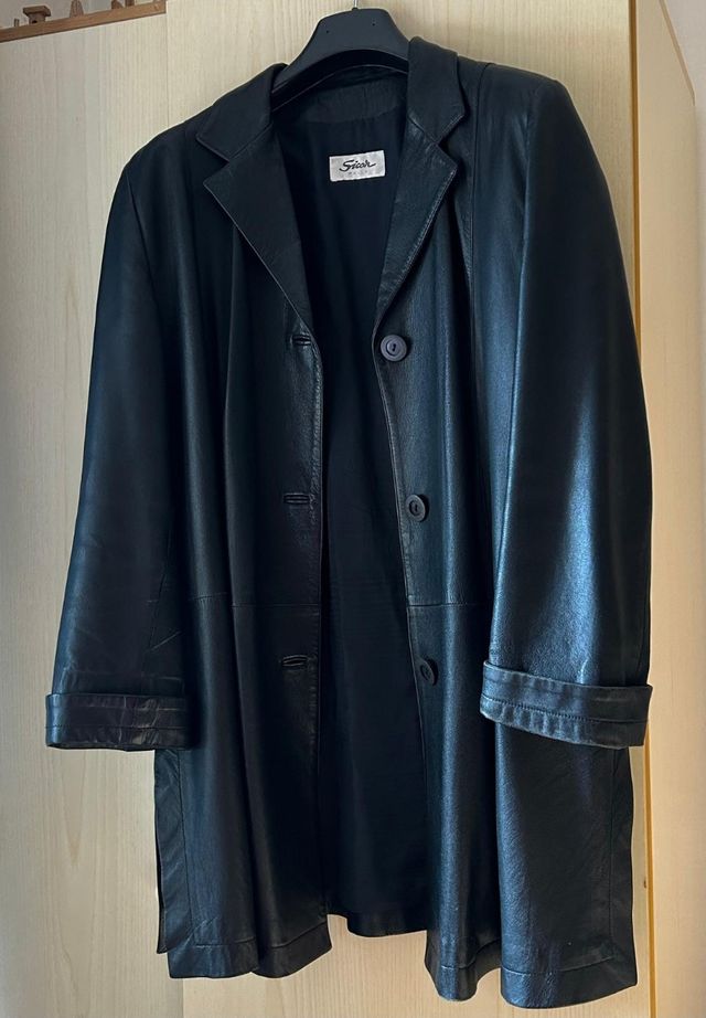 Giacca pelle nera Sicar
Taglia comoda 