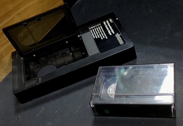 Adaptador VHS-C Vivanco VCA7