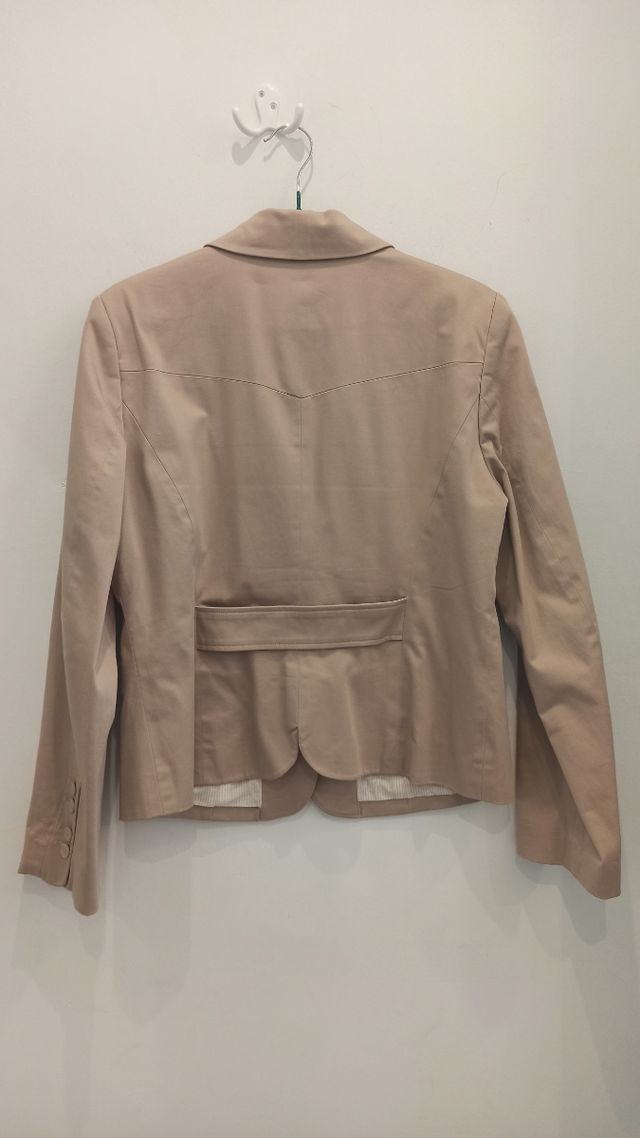 Chaqueta beige mujer