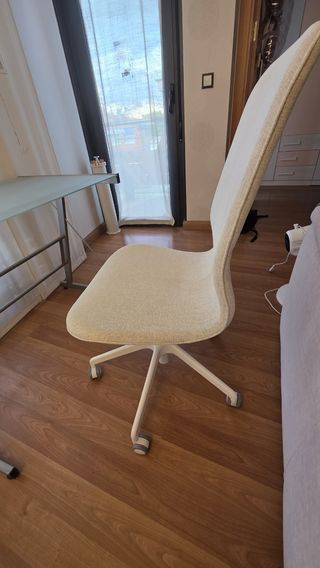 Silla + escrutorio IKEA LÅNGFJÄLL beige