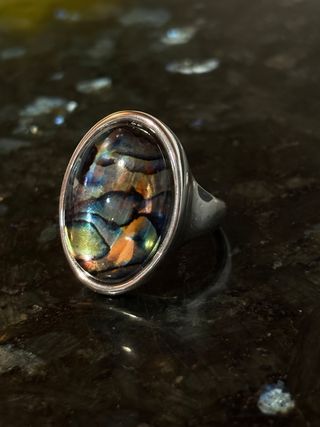 Anillo ovalado multicolor plata