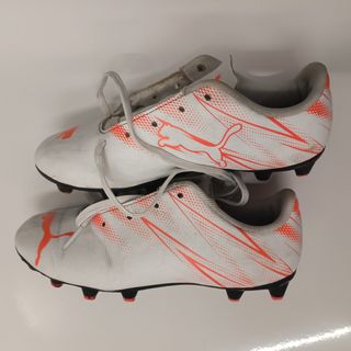 Botas fútbol Puma Jr. blancas talla 32