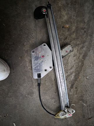 Elevalunas trasero BMW E90 derecho