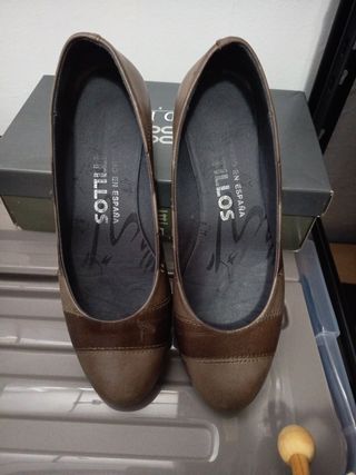 Zapatos Pitillos de cuña marrones 