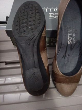 Zapatos Pitillos de cuña marrones 