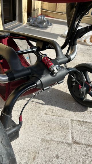 Carrito bebé Jane Trider rojo y negro 