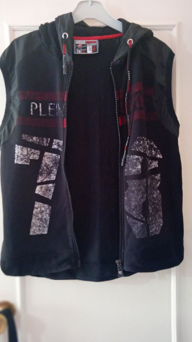 Chaleco Plein Sport negro c/ capucha