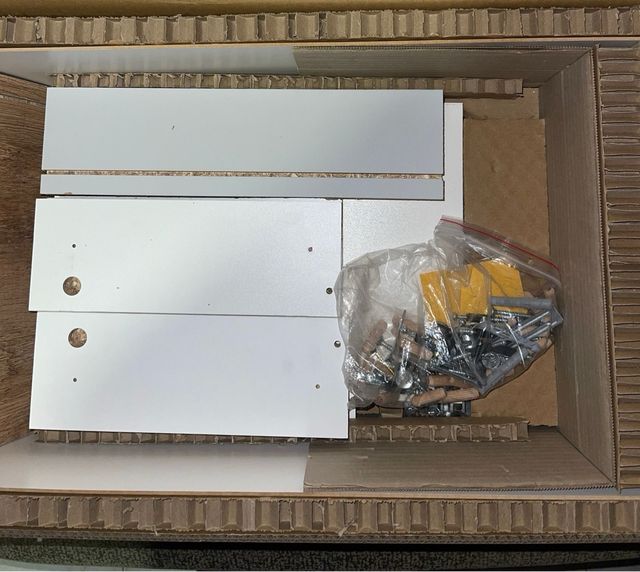 Comodino bianco flottante - 2 cassetti