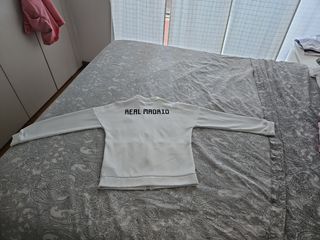 Sudadera Adidas Real Madrid blanca
11-12 años /152