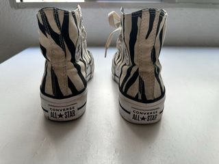 Converse plataforma animal print