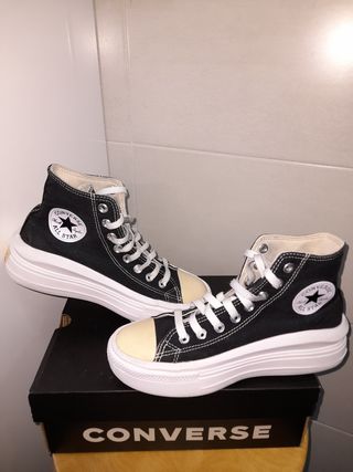Converse Chuck Taylor All Star Move negras
