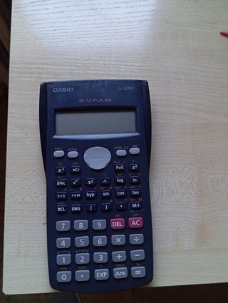 Calculadora CASIO fx-82MS