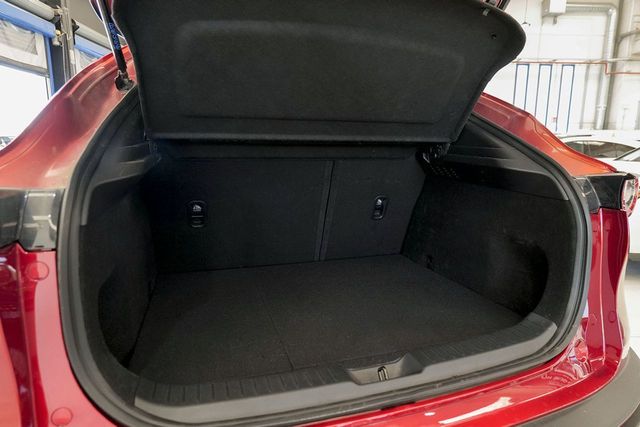 Mazda CX-30   eSKYACTIVG 2.0 90 kW 2WD AT Zenith 